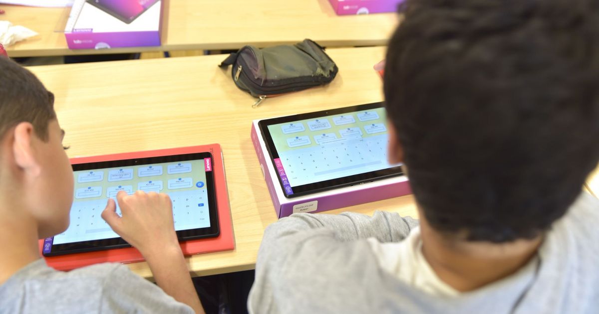Une tablette pour chaque élève scolarisé en élémentaire Ville de Drancy