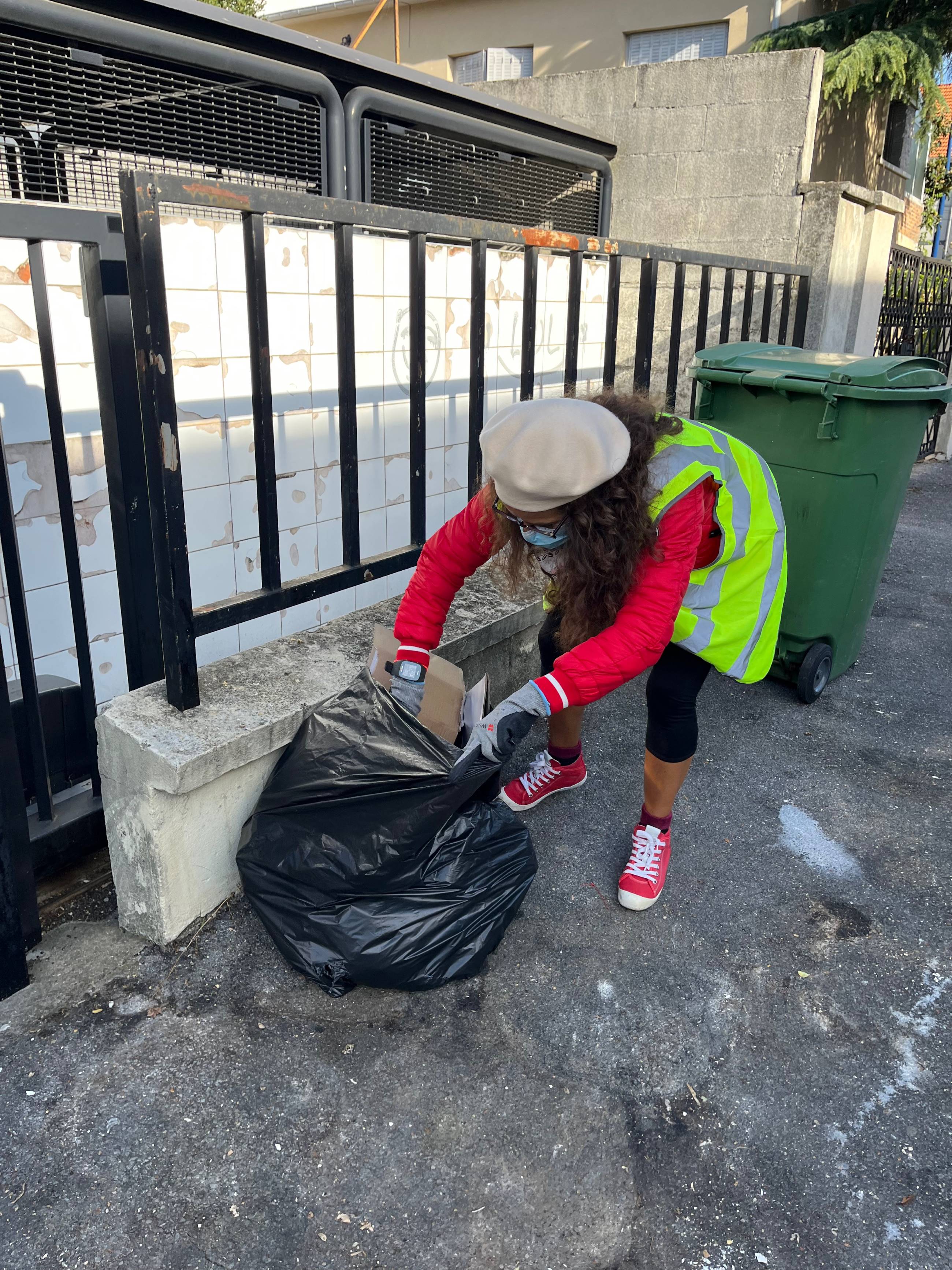 Retraites : le problème des poubelles à Paris n'est pas réglé